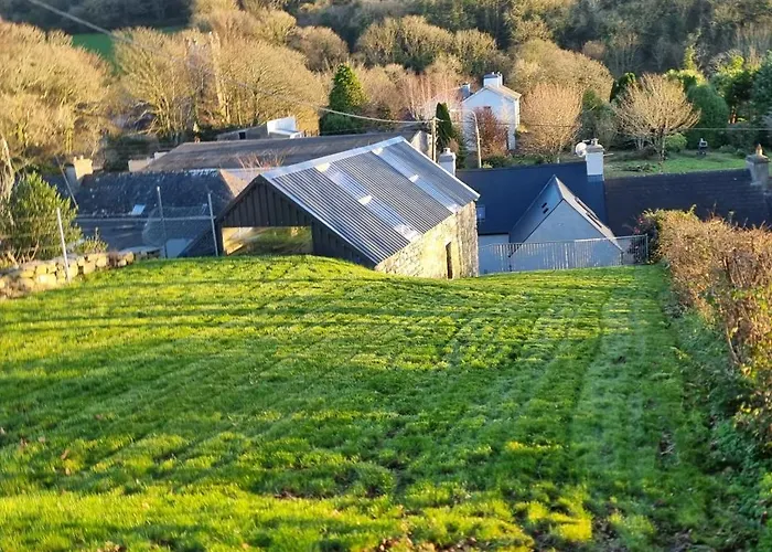 Cosy, Modern House In Leap Village Glandore